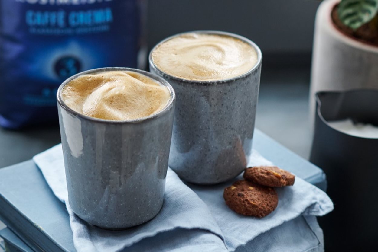 Ein frischer Cafe Creme aus unserem EILLES KAFFEE Caffe Crema